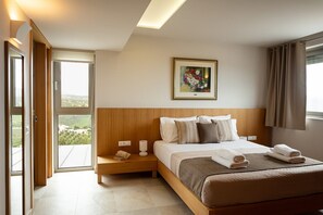 5 camere, una cassaforte in camera, ferro/asse da stiro, Wi-Fi gratuito