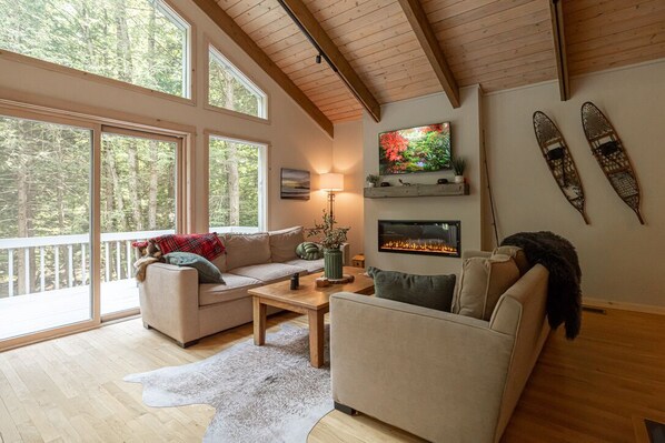 TV connectée, cheminée