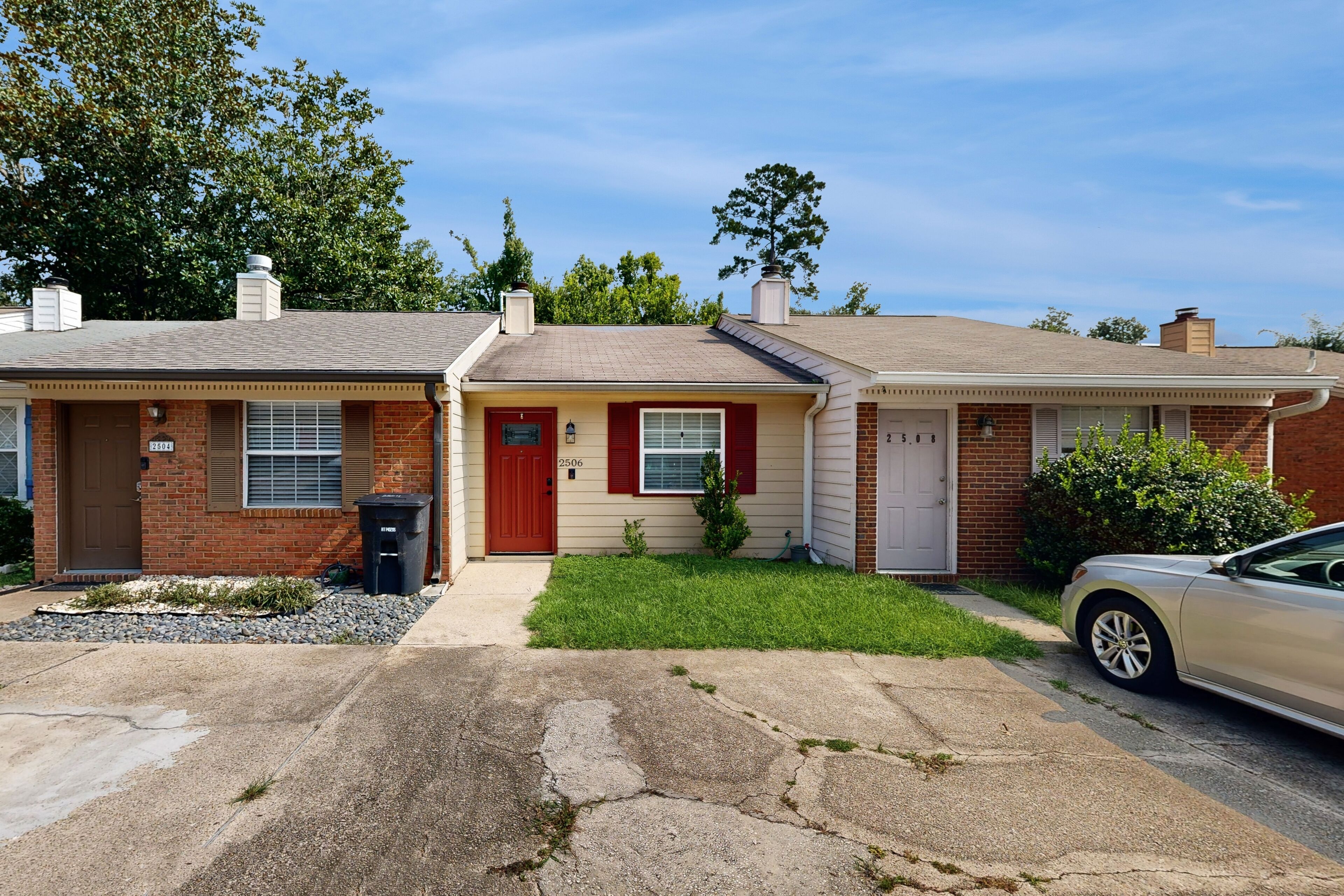Spacious townhome with fenced yard, large patio, close to everything