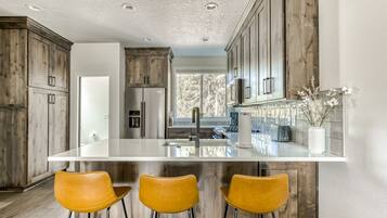 Fridge, microwave, oven, dishwasher