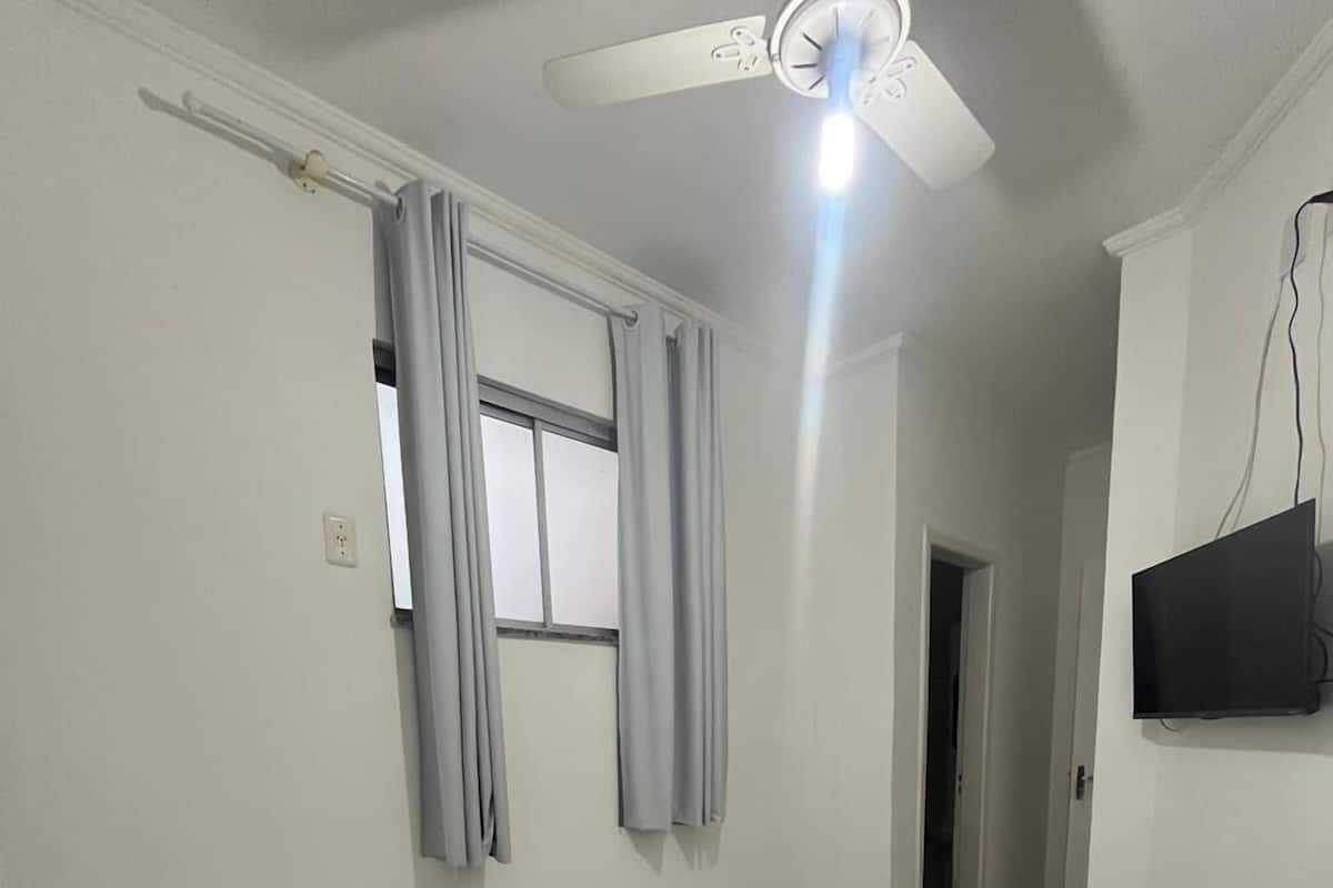 Standard Single Room | Individually decorated, desk, laptop workspace, free WiFi