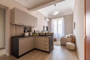 Interior - The Pearls of the Cape - Peony (Palermo)