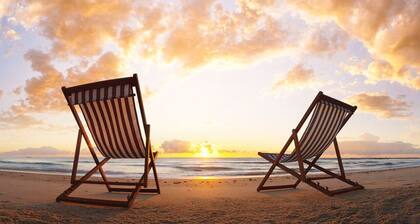 Island life 2 br 2-ba walk 2 beach, Snorkel & Surf