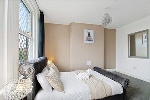 3 Schlafzimmer, Bügeleisen/Bügelbrett, WLAN, Bettwäsche