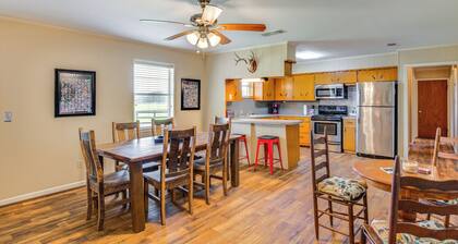 Family-Friendly De Kalb Getaway w/ Fire Pit!