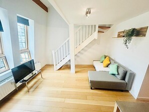 Living area - One bedroom flat near train station (Luxembourg City)