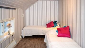 2 sovrum, skrivbord och wi-fi