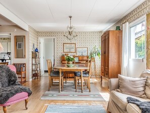 TV, fireplace - Mölltorp by Interhome (Mölltorp)