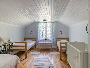 2 dormitoris, escriptori i Internet
