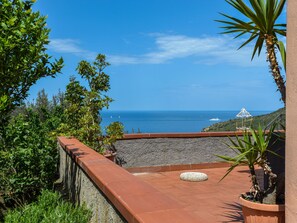 Property grounds - La Paradisa by Interhome (Nisportino)