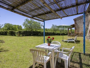 Outdoor dining - Fattoria Petraglia - Cedro by Interhome (Monteriggioni)