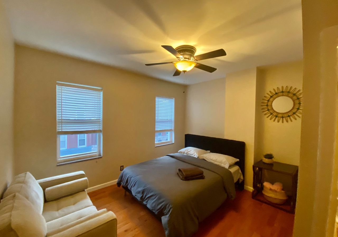 Cozy Private En-Suite in South Philly with AC and wifi