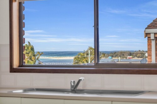 Harbour Lights - 2 Bedroom with pool