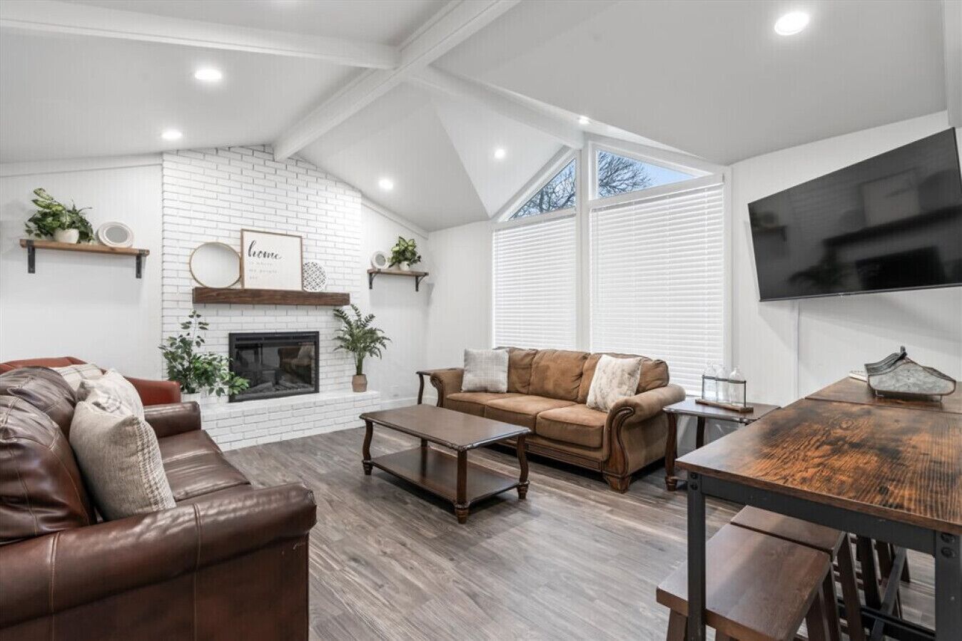 TV, fireplace, video games