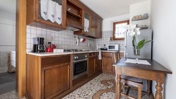 Fridge, microwave, oven, toaster