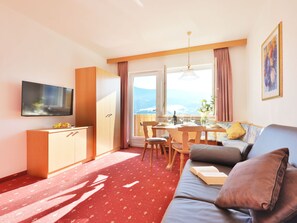 TV - Comfort 202 by Interhome (Villandro Villanders)
