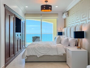 3 bedrooms, iron/ironing board, free WiFi, bed sheets - Beachfront Escape-Mar y Sol Condo-7thFlr-Rosarito (Playas de Rosarito)