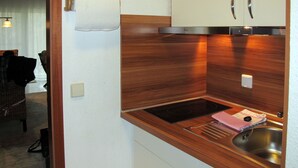 Unclassified image, 3 of 18, button - Glowe (GLW658) by Interhome (Glowe)