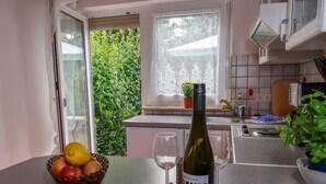 Fridge, oven, toaster, high chair - Am Pälitzsee by Interhome (Wesenberg)
