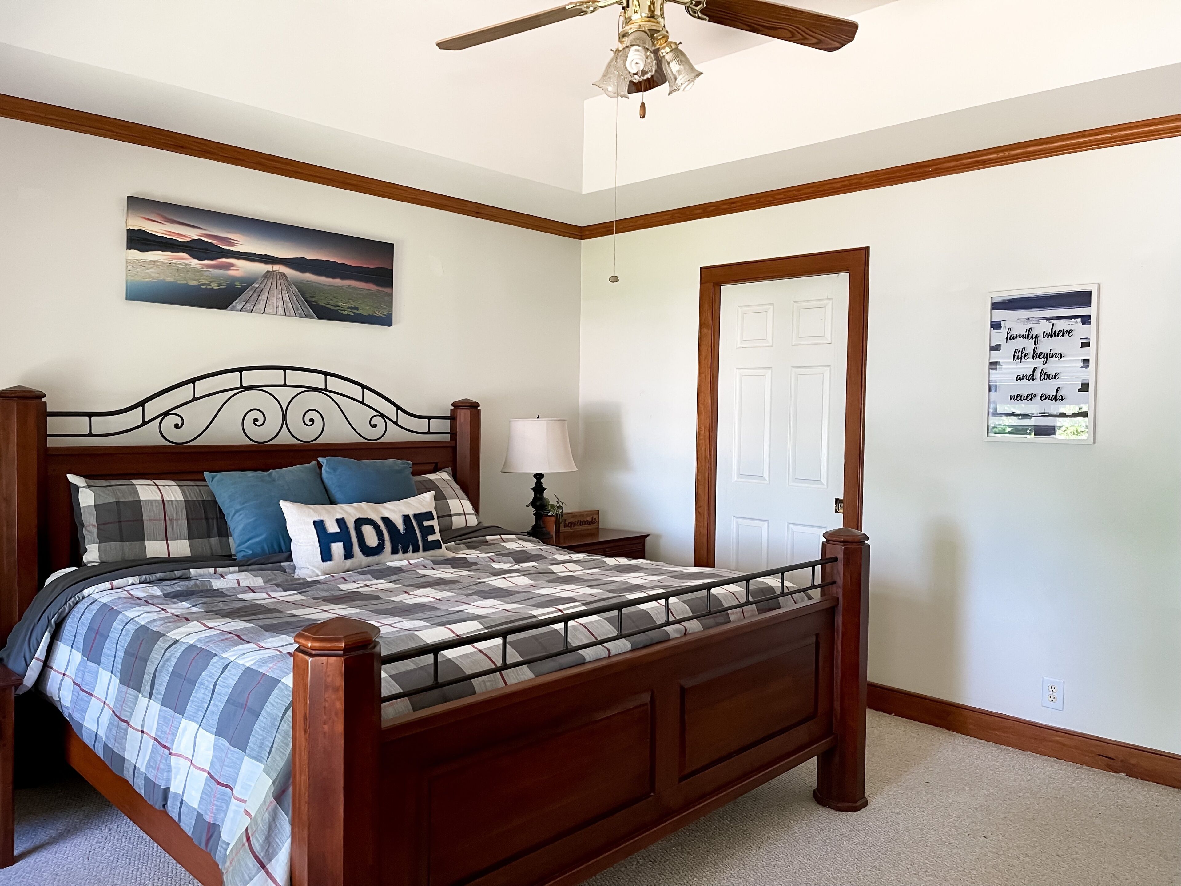 4 bedrooms, WiFi, bed sheets