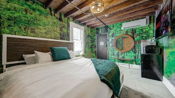 1 bedroom, bed sheets