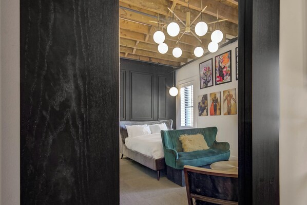 1 dormitorio y ropa de cama