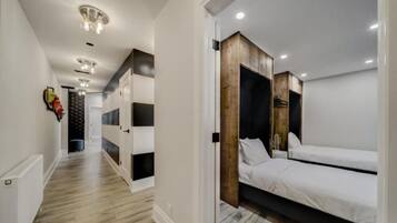 3 bedrooms, bed sheets