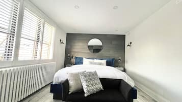 3 bedrooms, bed sheets