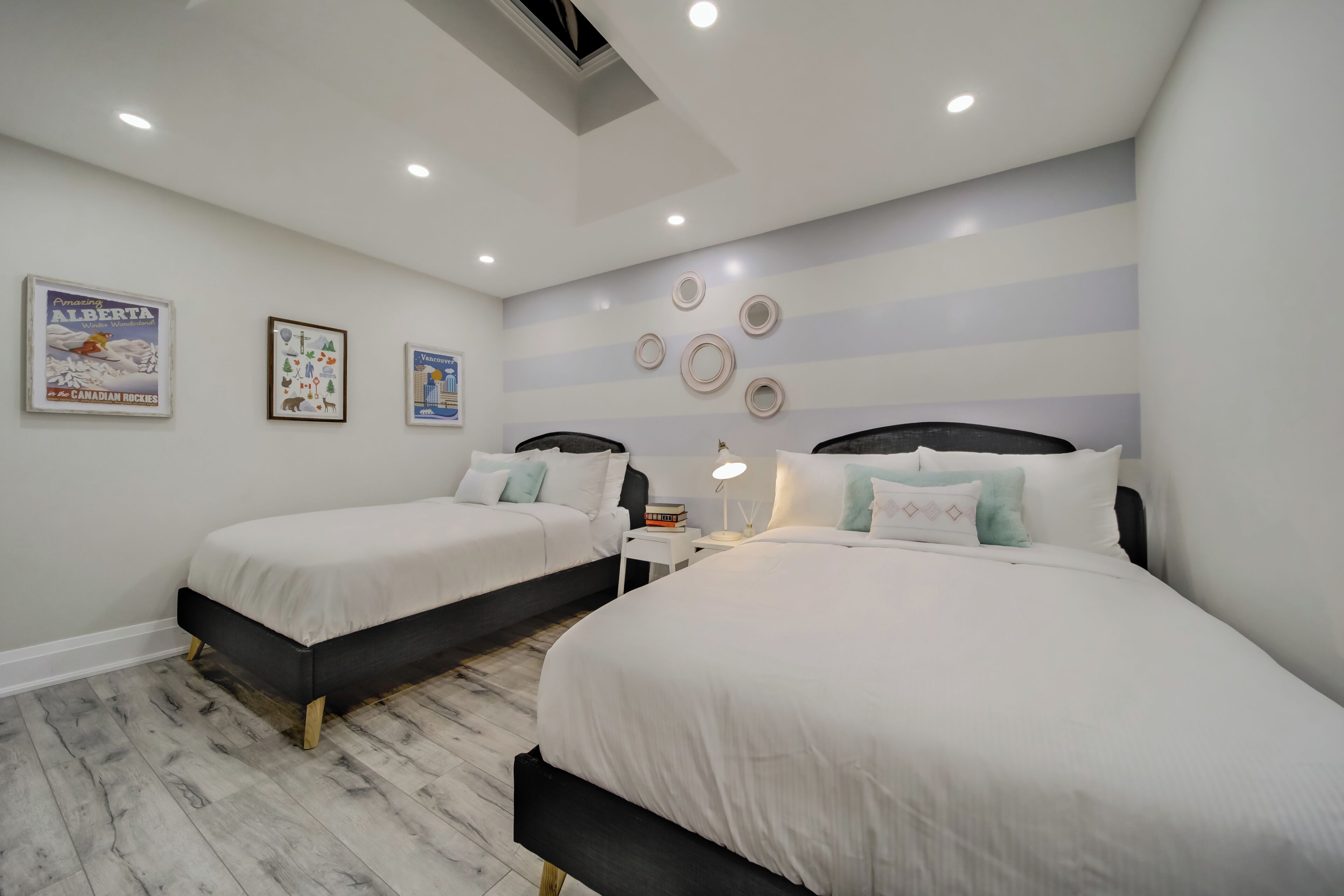 3 bedrooms, bed sheets