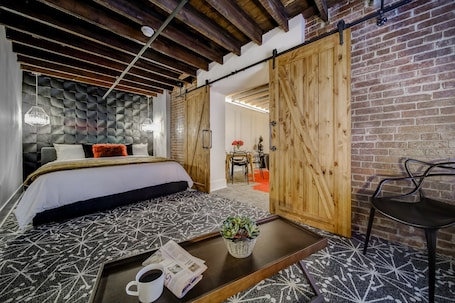 Westlake Hotel - The Bad and Boujee Suite