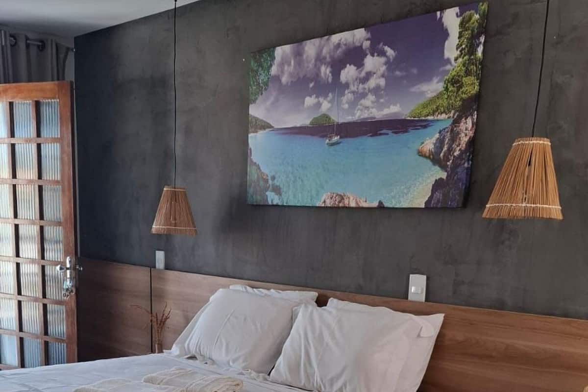 Wifi gratis y ropa de cama