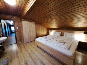 8 chambres, Wi-Fi