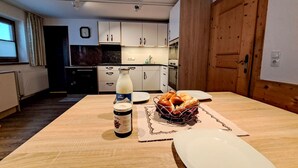 Dining - Oberhaus by Interhome (Finkenberg)