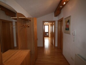 Interior - Neurauter by Interhome (Fügen)