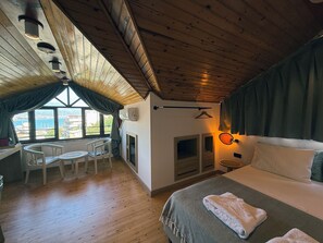 Premium Room | Minibar, in-room safe, individually decorated, soundproofing - Casa Vagabundo - Adults Only (Alanya)