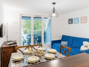 Dining - Les Rives Marines by Interhome (Le Teich)