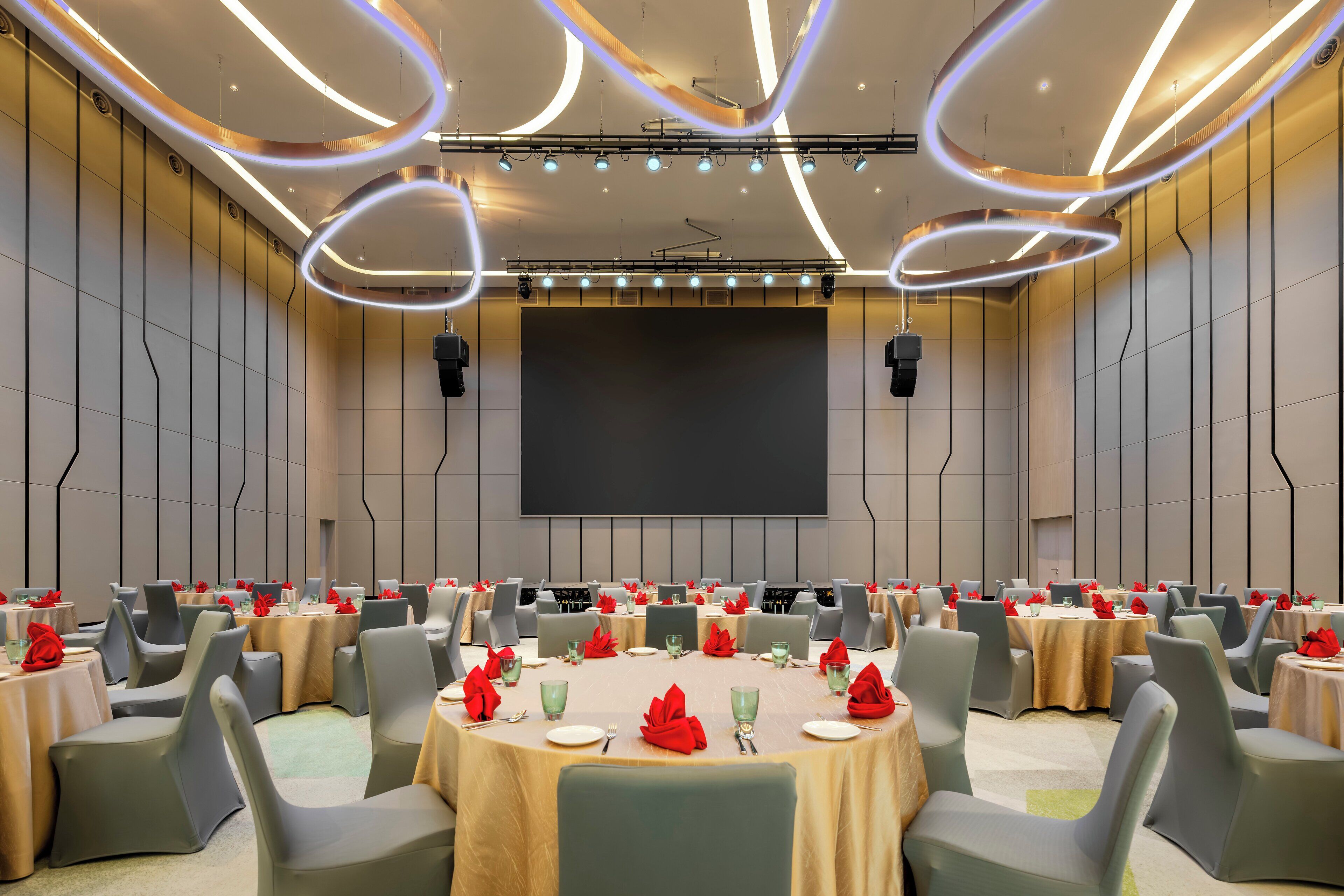 Photo - Holiday Inn Kuala Lumpur Bangsar by IHG
