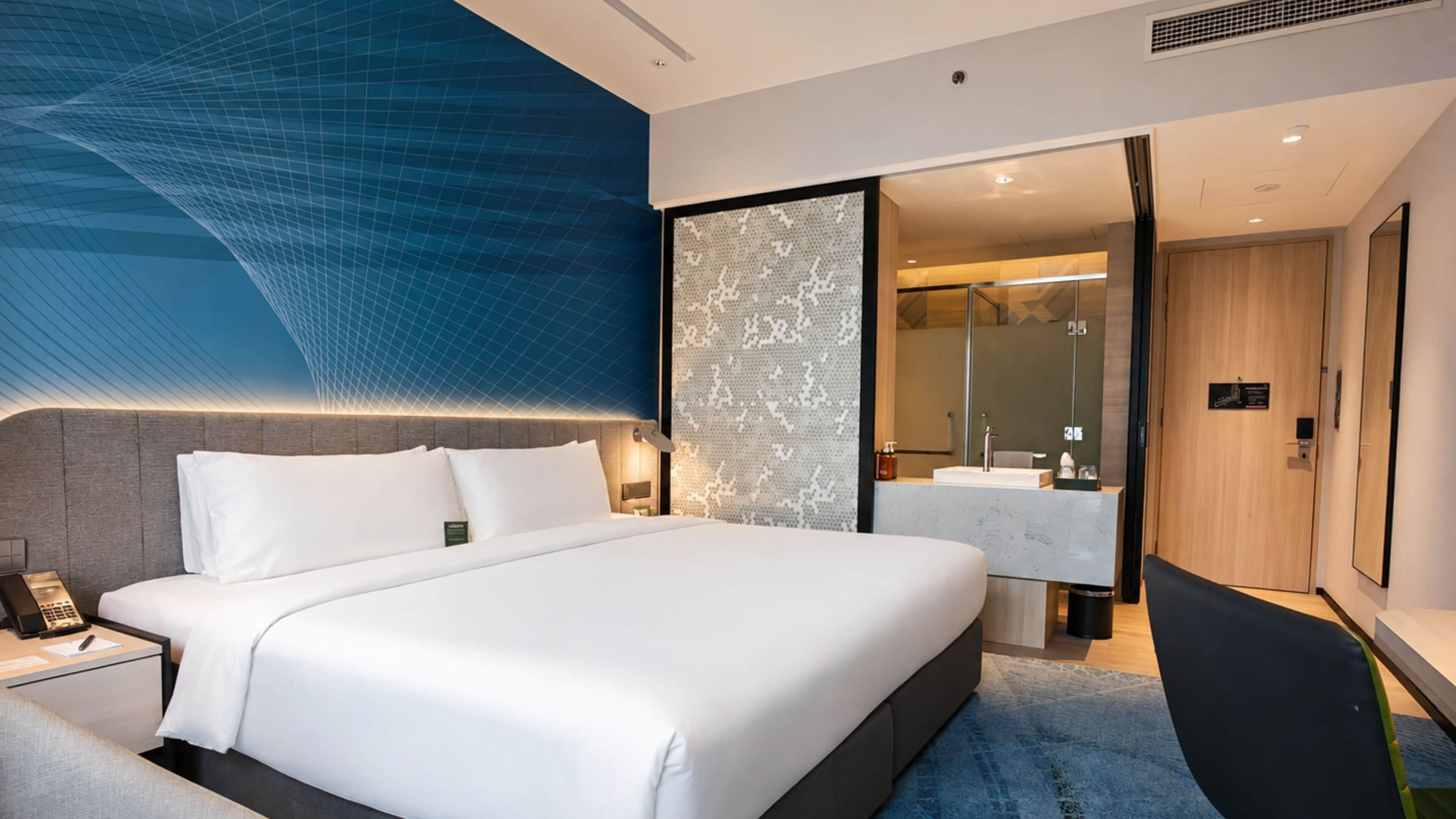 Premium bedding, minibar, in-room safe, desk