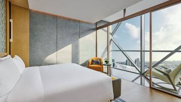 Suite (Paradise) | Dundyner, minibar, safe på rommet og skrivebord