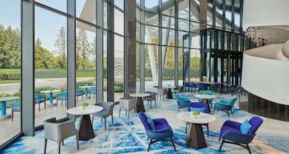 Crowne Plaza Shanghai Snow World by IHG