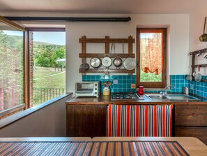 冰箱、微波炉、洗碗机、厨具/餐具