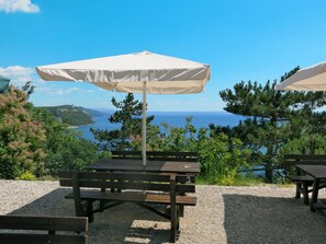 Outdoor dining - Residence Mare Azzurro, App. Carso by Interhome (Sistiana-Duino-Aurisina)