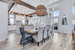 Interior - The Pool House 315 HI (Port Aransas)