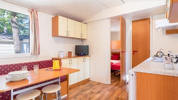 Kühlschrank, Kochgeschirr/Geschirr/Besteck