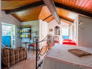 3 bedrooms, Internet