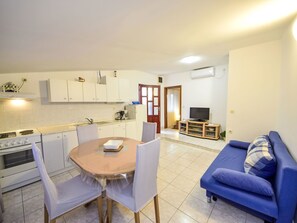 Interior - Apartment Peric by Interhome (Korčula/Korčula)