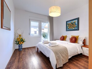 3 bedrooms, Internet