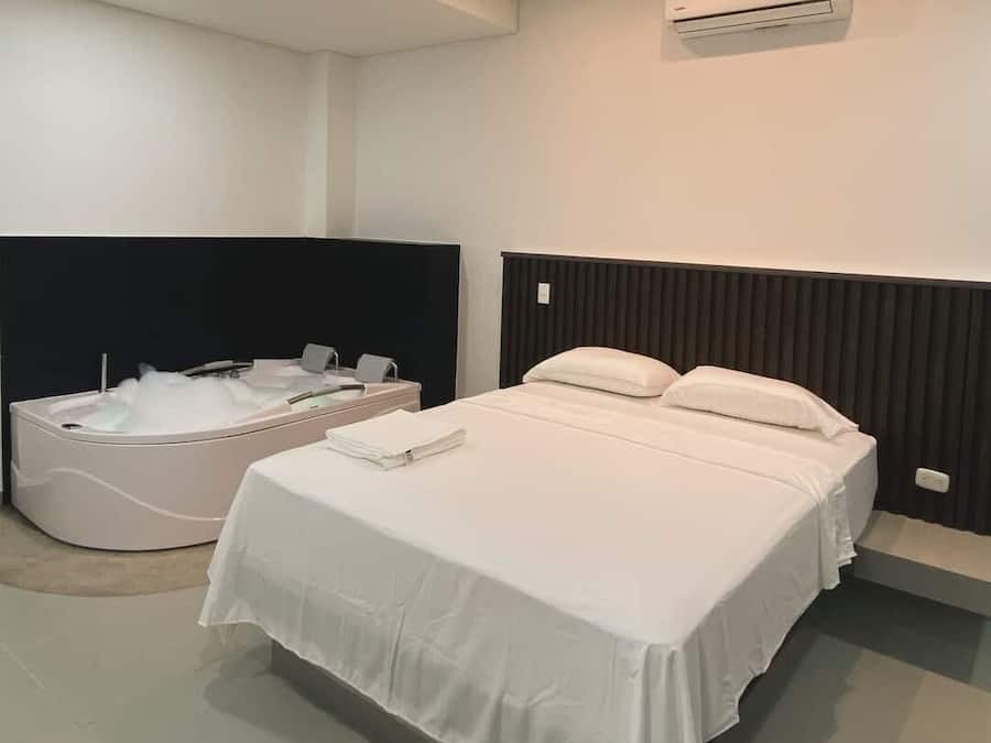 Chambre Présidentielle, 1 lit double