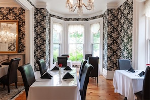 Dining - Harahel Stone Maiden Inn (Stratford)