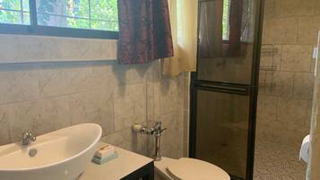Shower, rainfall showerhead, hair dryer, towels